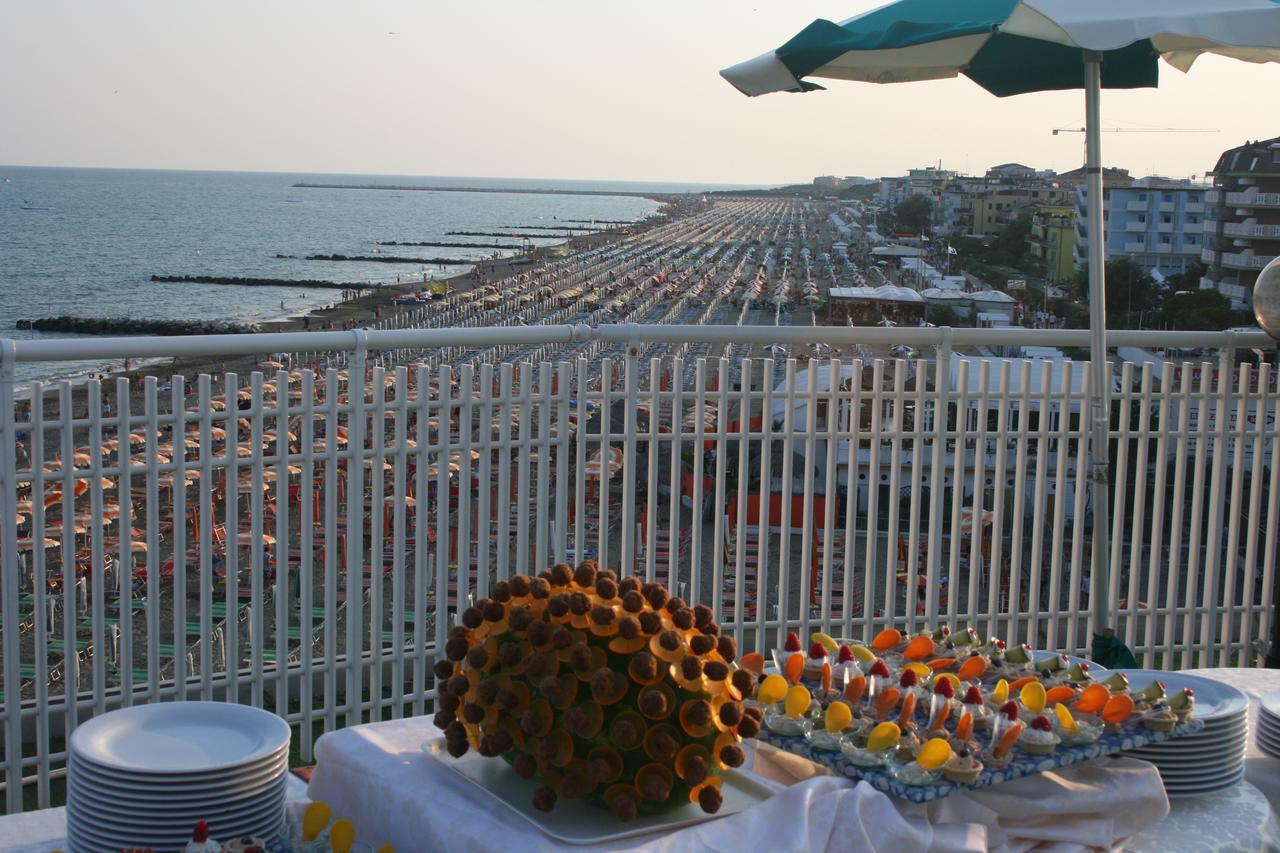 Hotel Adria Sul Mare Caorle Exterior foto